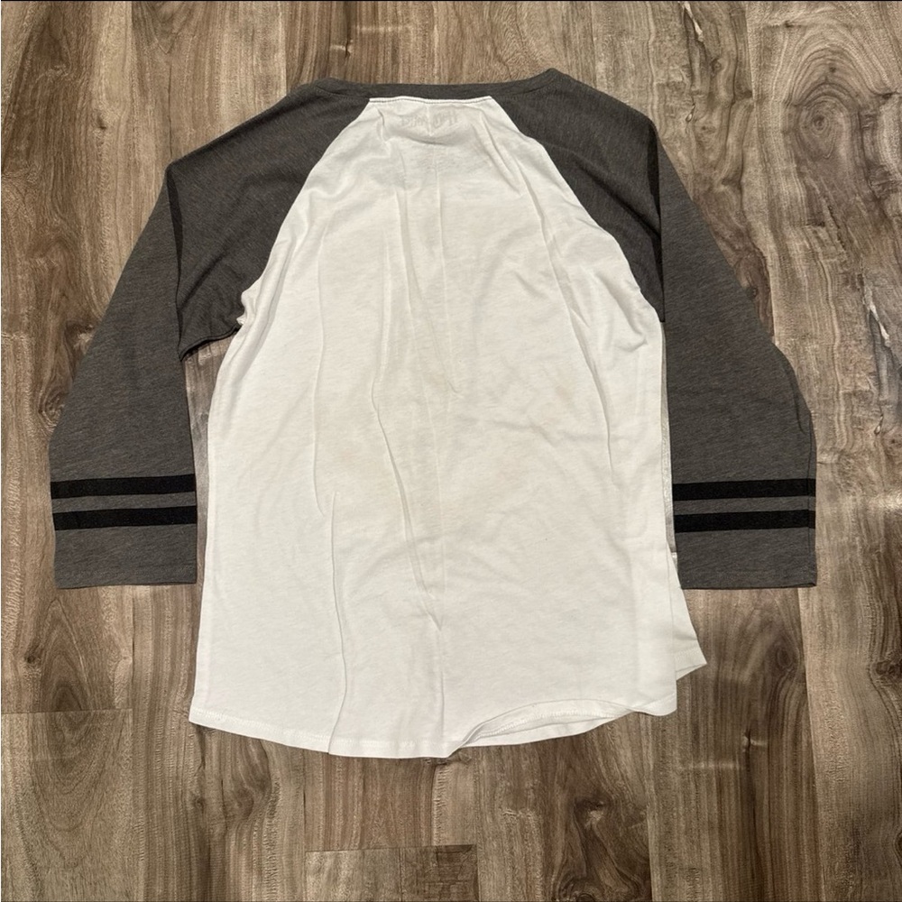 Hogwarts Crest Raglan Tee - Picture 3 of 3